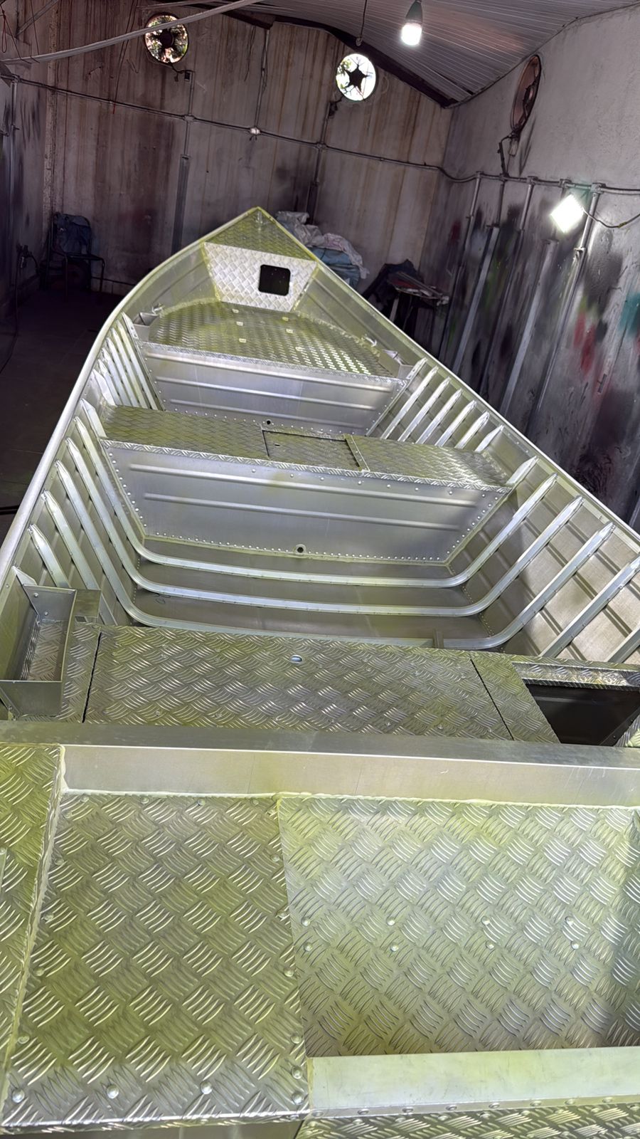 Barco de alumínio modelo 3